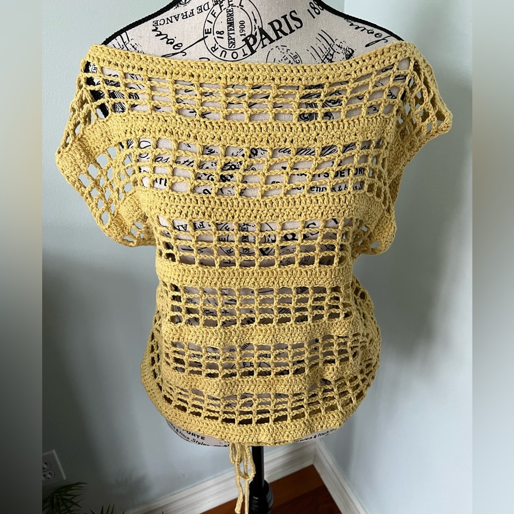 Hand crocheted (by me) drawstring (removable) waist top sz s